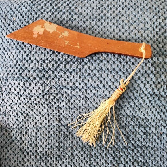 Vintage Wood Hand Carved and Painted Crumb Tray and Scraper 1930s-40s Japan - Picture 4 of 6